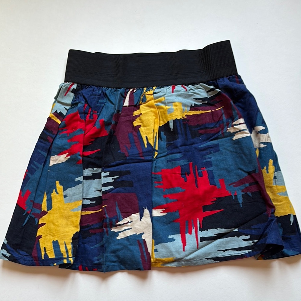 Johnnie B elastic waist skirt.
